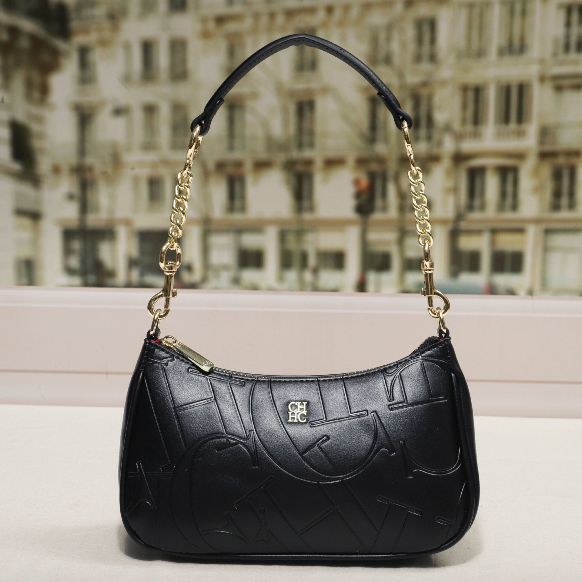 Embossed Letter Underarm Shoulder Crossbody Fashionable Trendy Womens Bag For Stylish Outfits