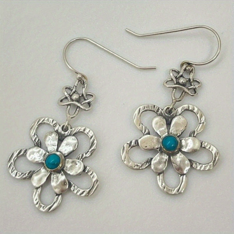 Retro Floral Hollow-out Pendant Earrings