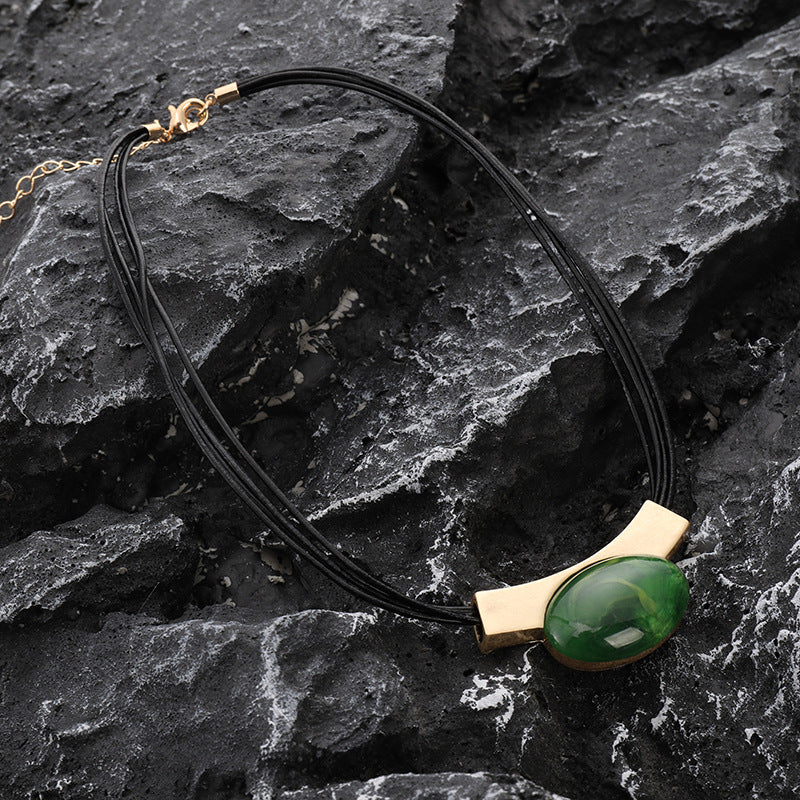Metal Fashionable And Trendy Womens Jewelry Exaggerated High-end Necklace