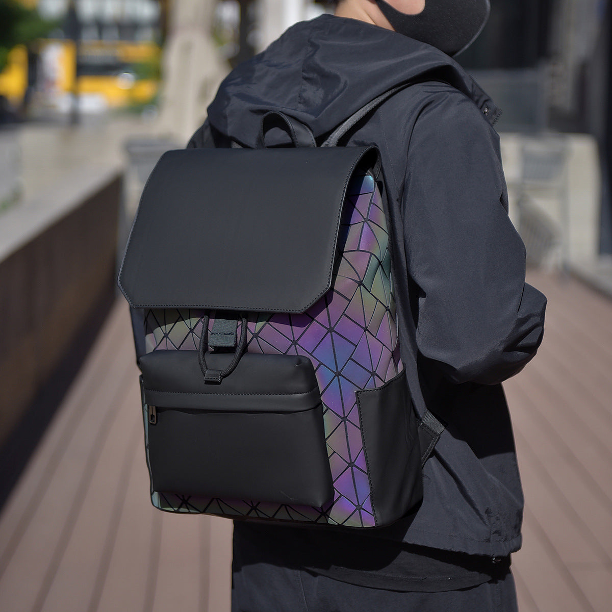 Diamond Pattern Men's Large Capacity Backpack