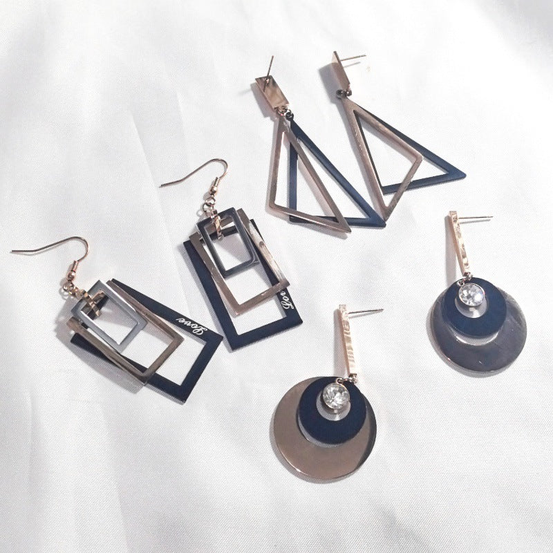 Diamond-studded Zircon Fan-shaped Flower Tassel Earrings
